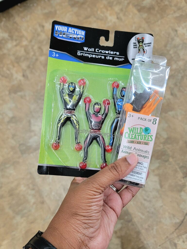 Small toys 
